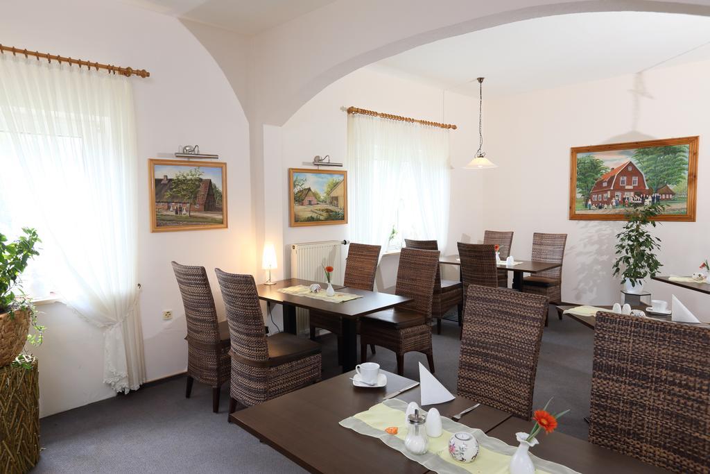 Hotel Zur Linde Hechthausen Екстер'єр фото